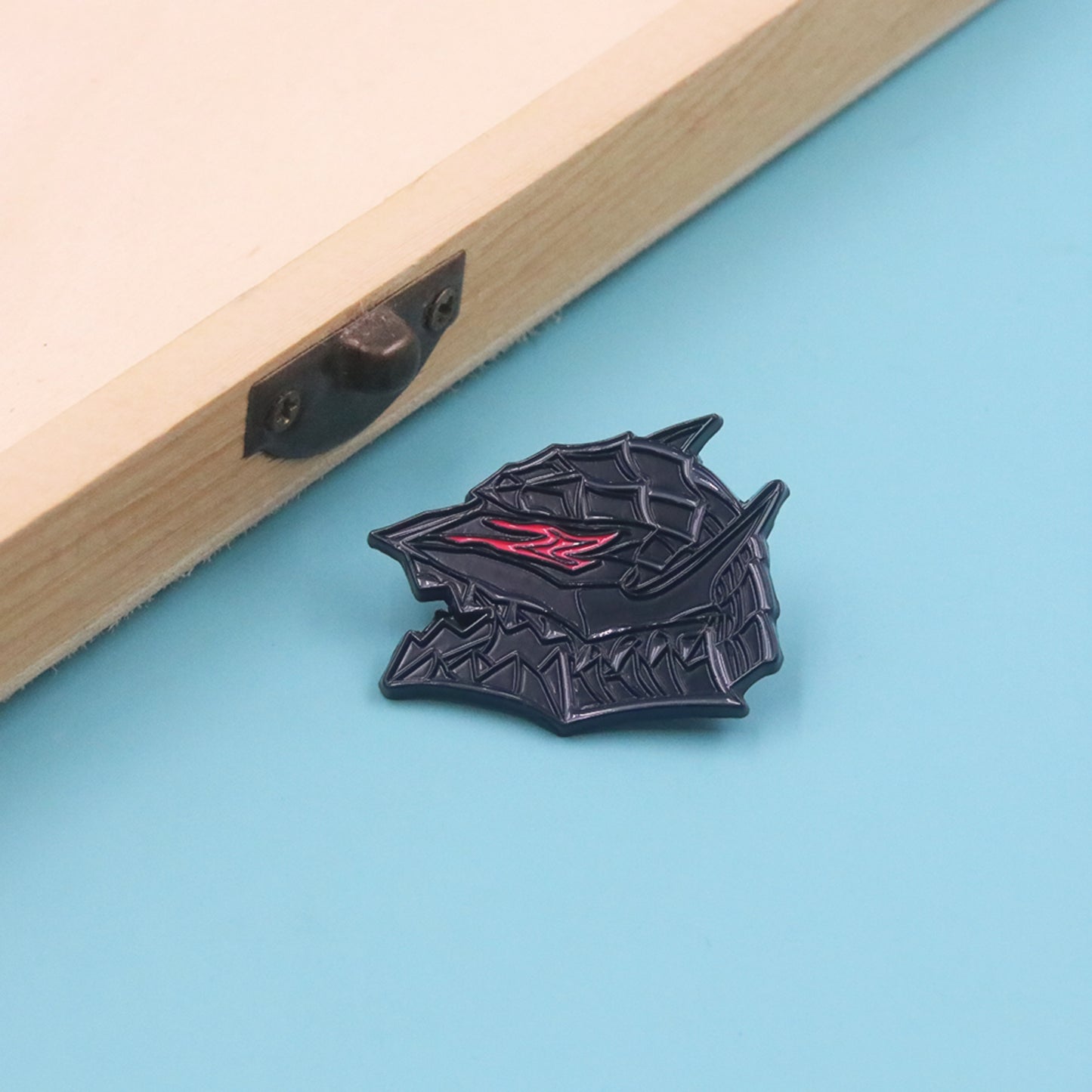 Dark Warrior Armor Enamel Pin – Fierce Eye & Beast Helmet Design