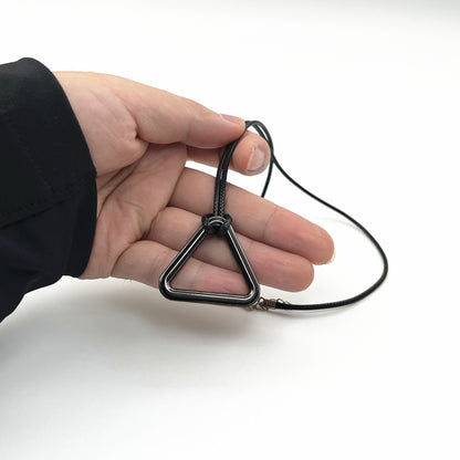 Minimalist Black Triangle Necklace – Anime-Inspired Geometric Pendant